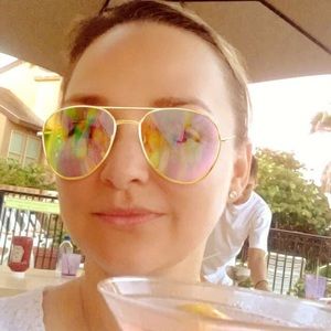 Meet your Posher, Adriana